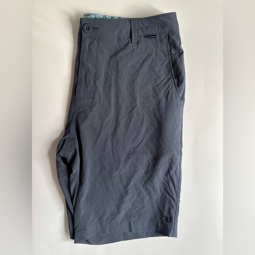 7 Diamonds Shorts Size 34